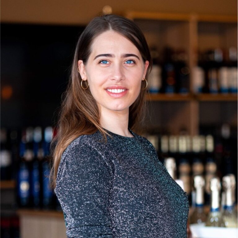 Julie Silverstein Hinchely